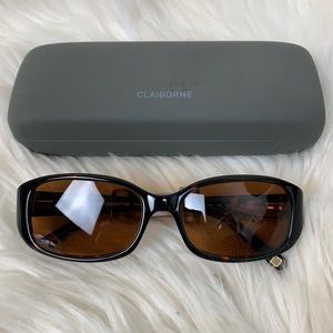 Liz Claiborne NWT sunglasses